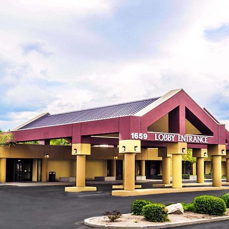 Ramada By Wyndham Salt Lake City North Temple 외부 사진