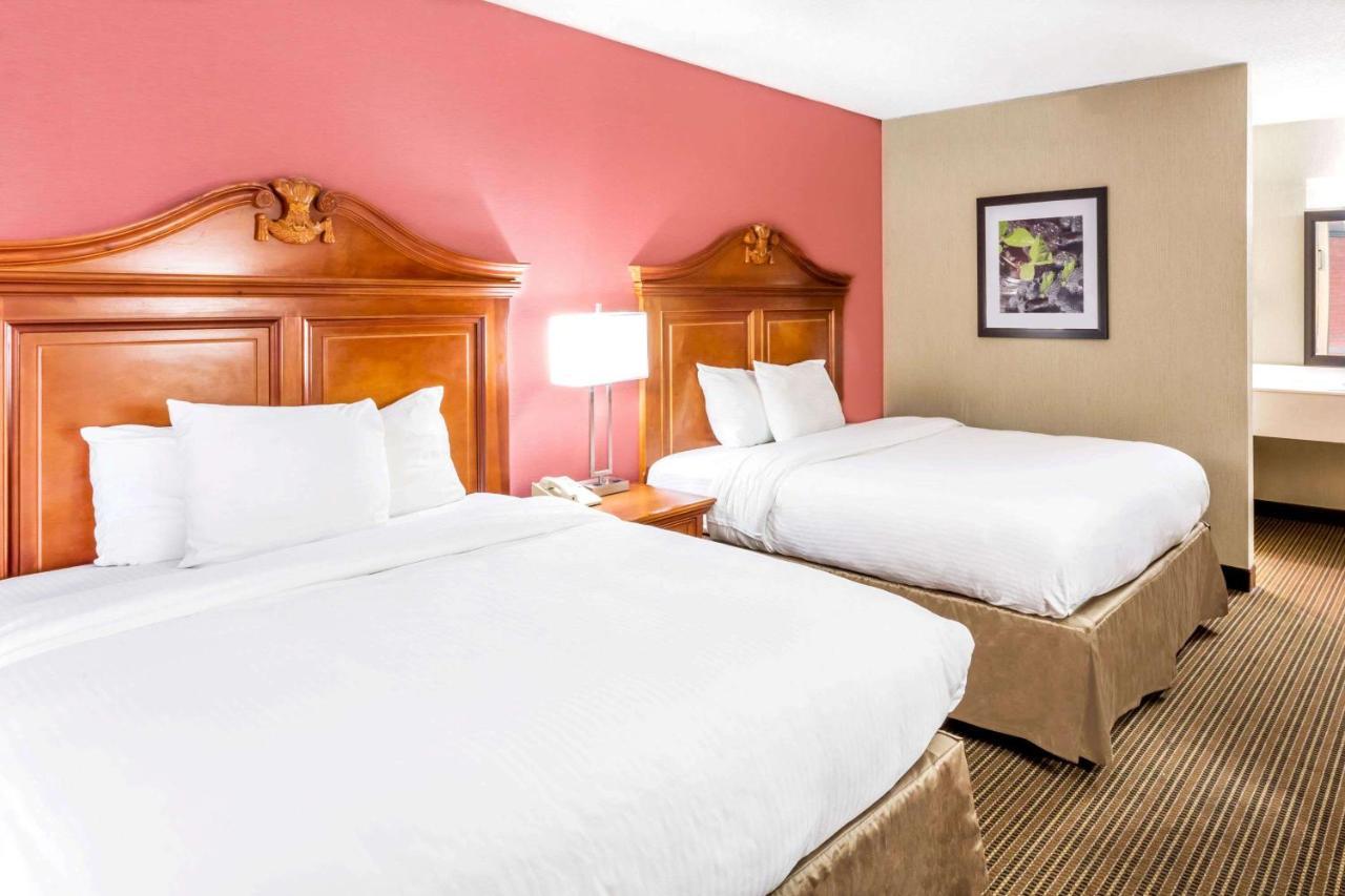 Ramada By Wyndham Salt Lake City North Temple 외부 사진
