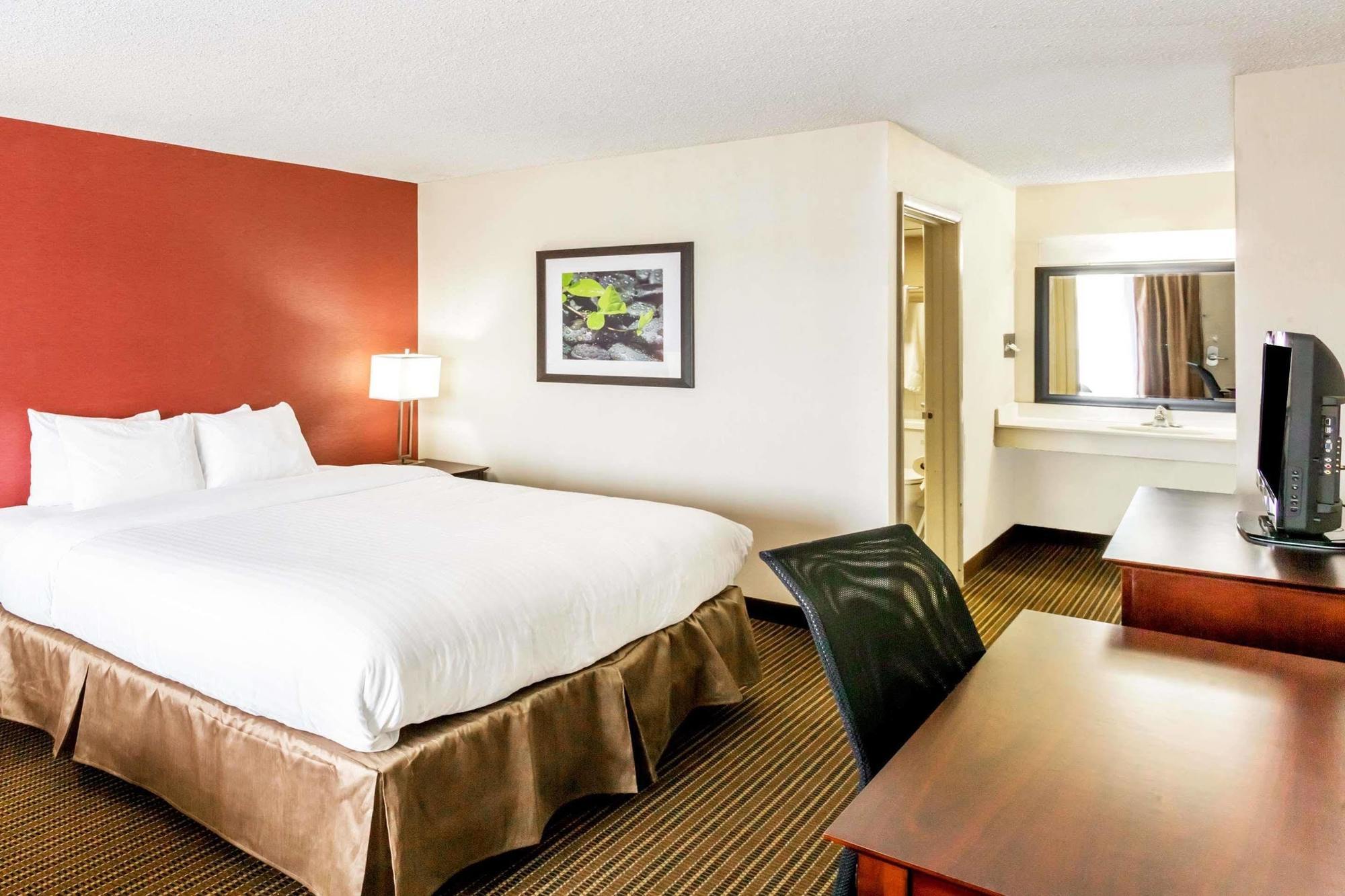 Ramada By Wyndham Salt Lake City North Temple 외부 사진