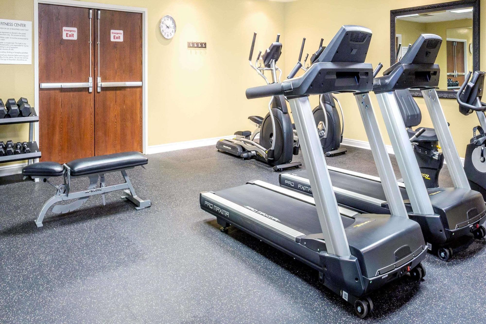 Ramada By Wyndham Salt Lake City North Temple 외부 사진