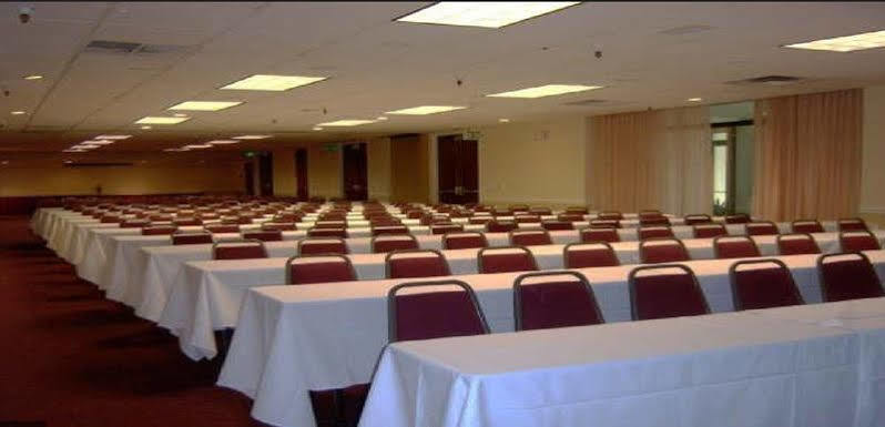 Ramada By Wyndham Salt Lake City North Temple 외부 사진