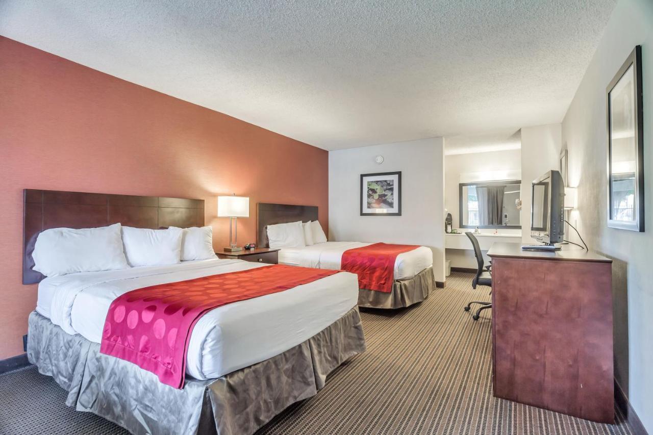 Ramada By Wyndham Salt Lake City North Temple 외부 사진